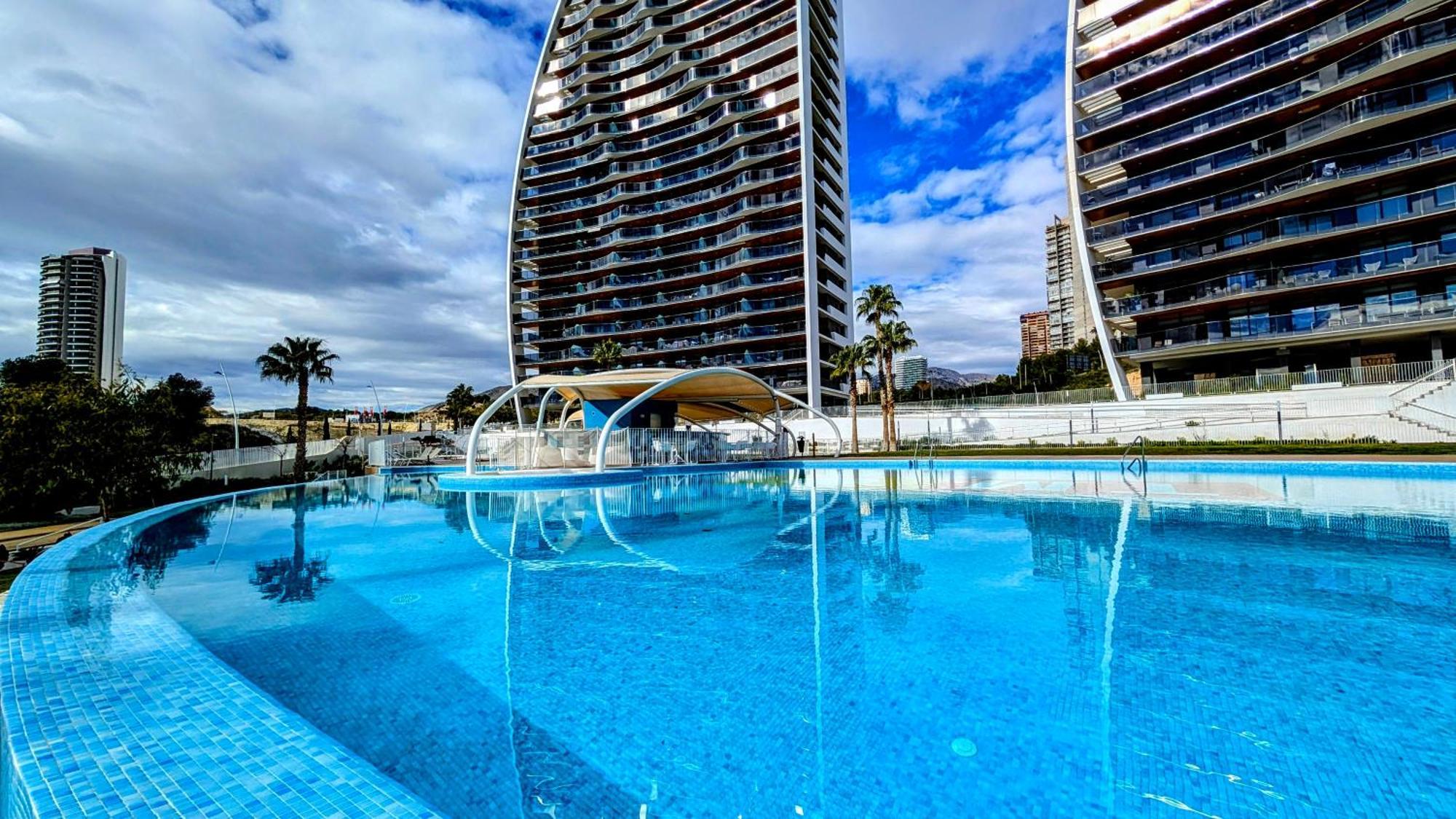 Sunset Waves Superb Apartments Benidorm Exterior foto